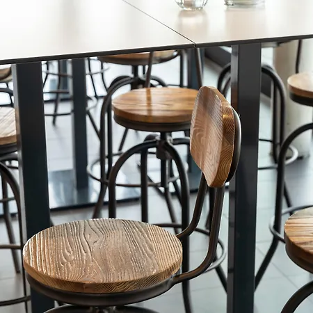 A2 - Airport & Messe מלון