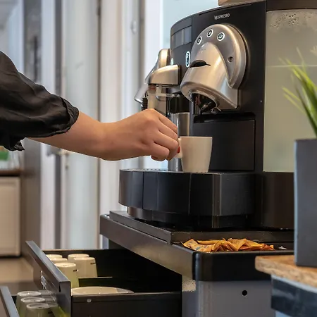 A2 - Airport & Messe מלון 3*